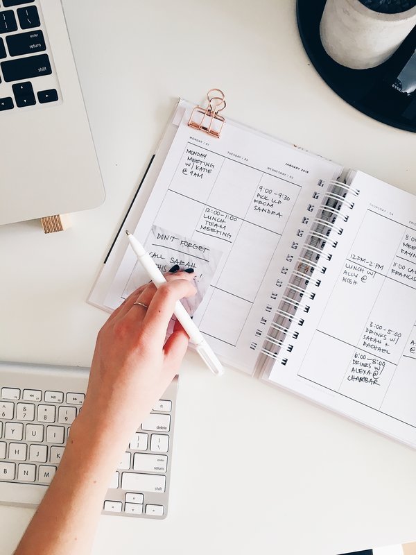 healthy morning routine girl boss